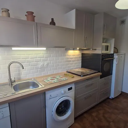 : Moderne Pour 4 Personnes - Fr-1-780-86 Apartment Sainte-Maxime