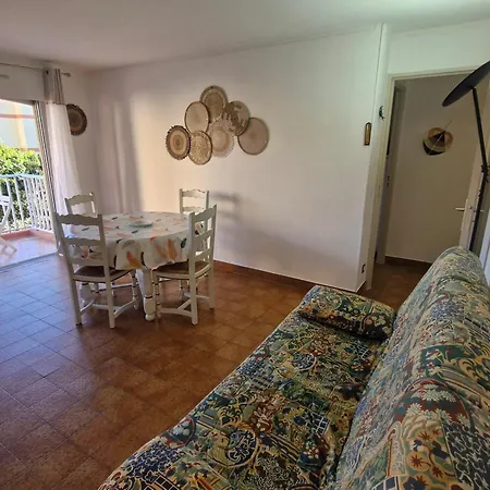 : Moderne Pour 4 Personnes - Fr-1-780-86 * Sainte-Maxime