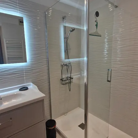 Apartment 2 Pieces Avec Terrasse A - Fr-1-780-86